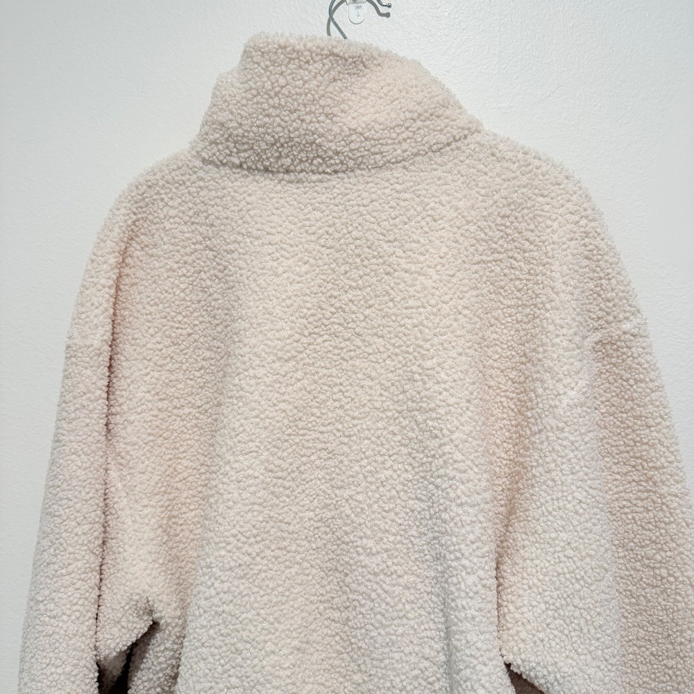 Universal Thread Sherpa Pullover Size Medium - image 7